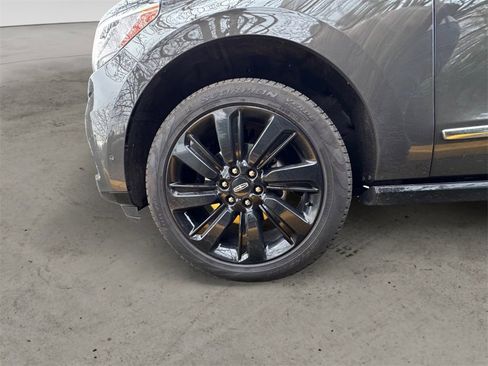 Used 2024 Lincoln Navigator L Black Label image 12