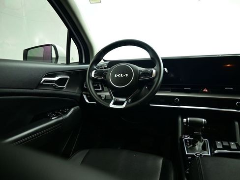 Certified 2023 Kia Sportage EX image 8