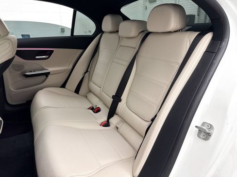 Used 2024 Mercedes-Benz C 300 Sedan image 30