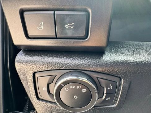 Used 2021 Ford Expedition Limited RWD image 15