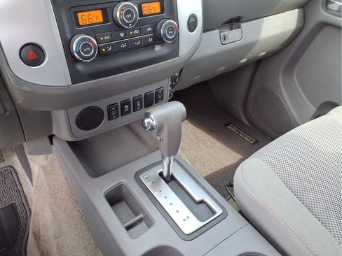 Used 2018 Nissan Frontier SV w/ Value Truck Package image 5