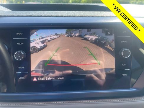 Used 2024 Volkswagen Taos SE AWD/4WD image 25