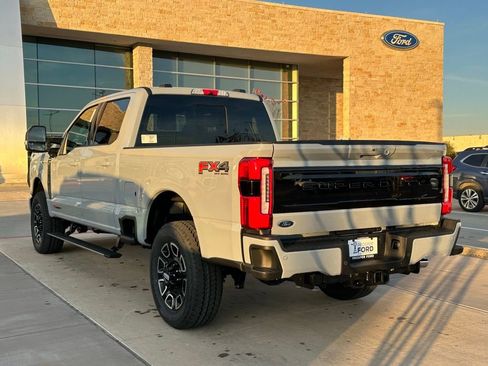 New 2026 Ford F250 Platinum image 32
