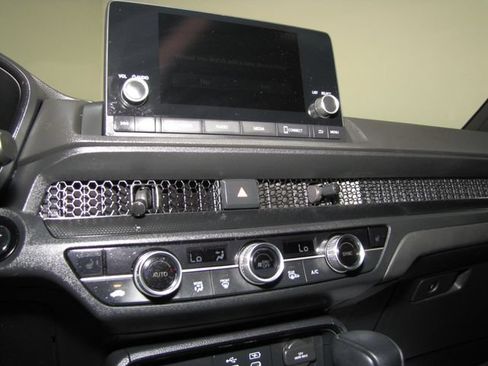 Used 2024 Honda CR-V Sport image 7