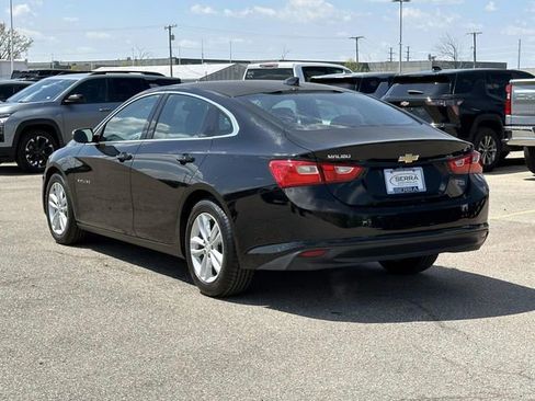 Used 2016 Chevrolet Malibu LT FWD image 3
