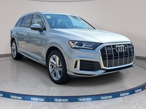 Used 2023 Audi Q7 2.0T Premium w/ Convenience Package AWD/4WD image 4