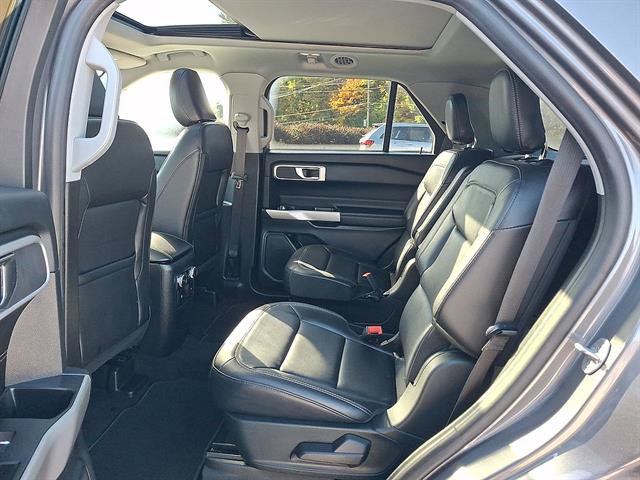 Certified 2021 Ford Explorer XLT w/ Equipment Group 202A AWD/4WD image 20