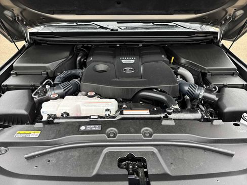 Used 2024 Lexus GX 550 image 13