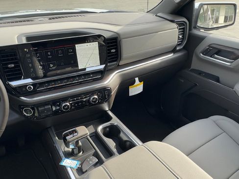 New 2026 GMC Sierra 1500 SLT w/ SLT Premium Plus Package image 15