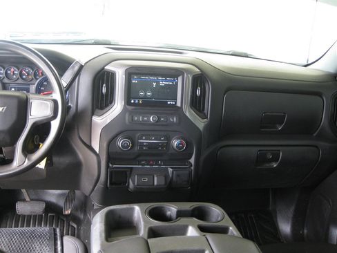 Used 2019 Chevrolet Silverado 1500 W/T w/ WT Convenience Package AWD/4WD image 29