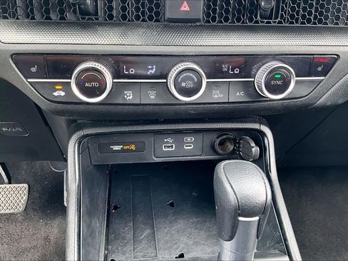 Used 2025 Honda CR-V EX image 32