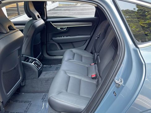 Used 2023 Volvo S90 B6 Plus w/ Protection Package Premier image 40