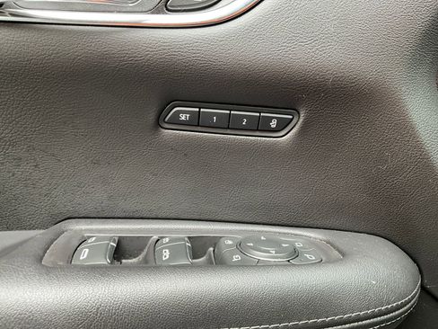 Used 2020 Cadillac XT5 Premium Luxury w/ LPO, Floor Liner Package image 12