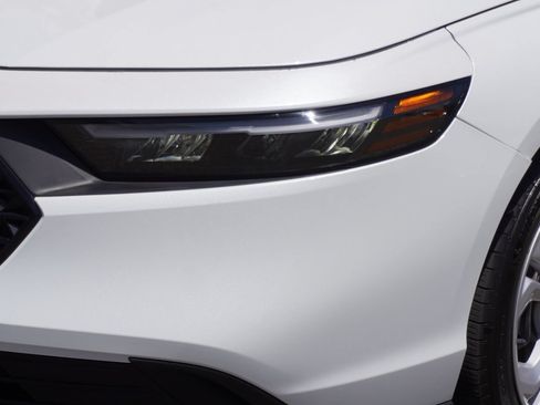 Used 2025 Honda Accord LX image 2