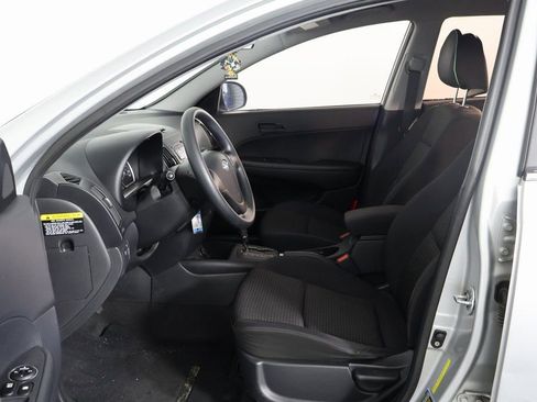 Used 2010 Hyundai Elantra GLS image 8