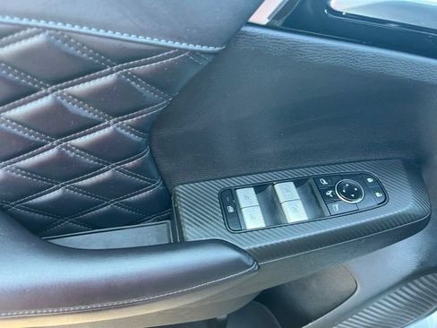 Used 2024 Mitsubishi Outlander SEL FWD image 17