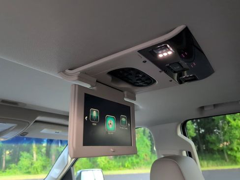 Used 2017 Chevrolet Tahoe Premier RWD image 32