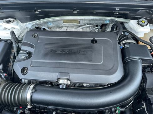 Used 2023 Buick Envision Preferred AWD/4WD image 43