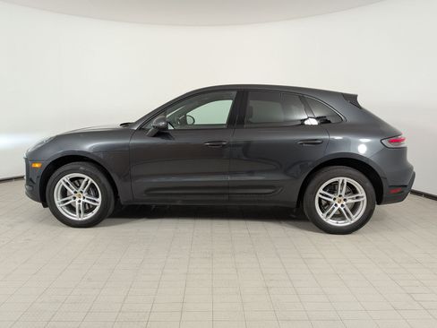 Used 2023 Porsche Macan AWD/4WD image 2