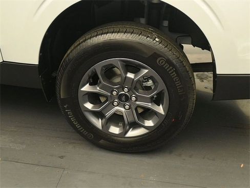 New 2026 Ford Maverick XLT image 9