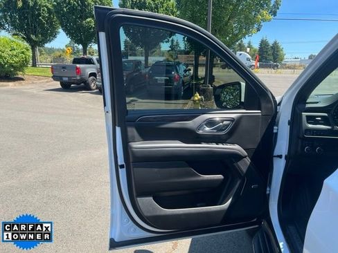 Used 2022 Chevrolet Tahoe LT AWD/4WD image 17