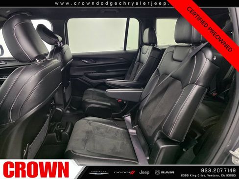 Used 2023 Jeep Grand Cherokee L Laredo AWD/4WD image 19
