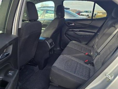 Used 2022 Chevrolet Equinox LT image 4