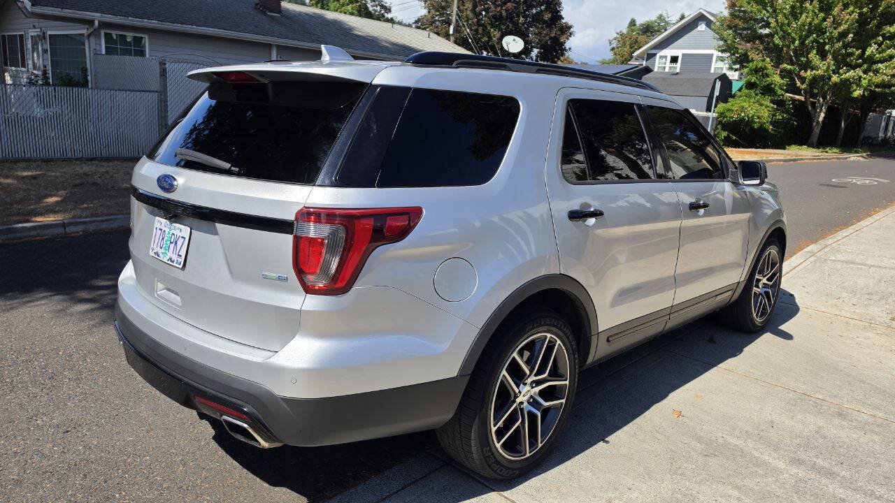 Used 2016 Ford Explorer Sport w/ Equipment Group 401A AWD/4WD image 5