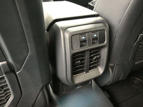 New 2025 Ford Bronco Badlands image 18