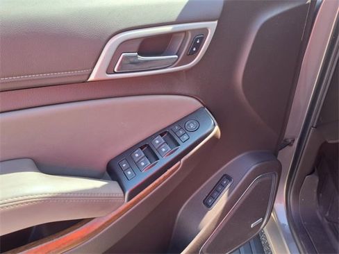 Used 2019 GMC Yukon XL Denali w/ Denali Ultimate Package image 18