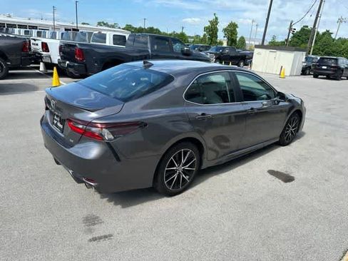 Used 2023 Toyota Camry SE FWD image 22