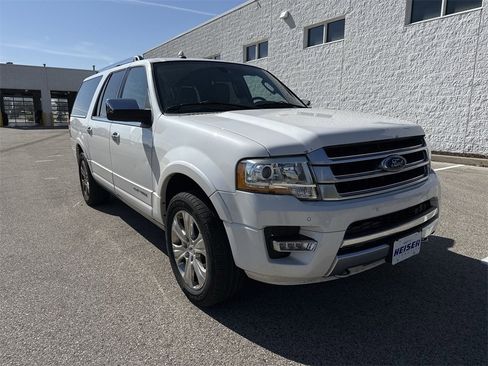 Used 2016 Ford Expedition EL Platinum image 14