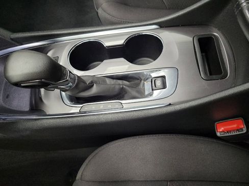 Used 2022 Chevrolet Malibu LT image 26