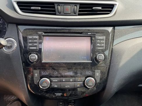 Used 2016 Nissan Rogue SL w/ SL Premium Package AWD/4WD image 28