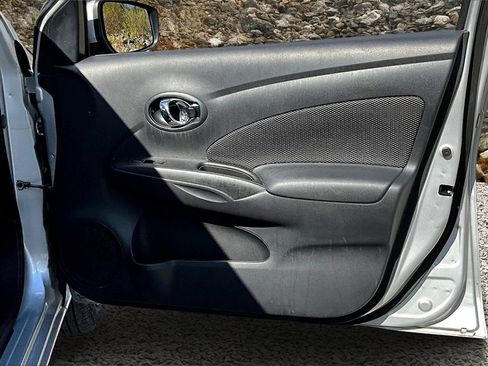 Used 2018 Nissan Versa SV image 21