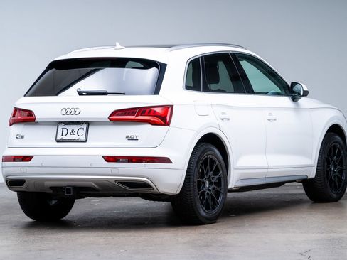 Used 2018 Audi Q5 2.0T Premium Plus w/ Premium Plus Package AWD/4WD image 5
