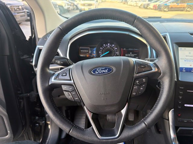 Used 2019 Ford Edge Titanium w/ Cold Weather Package AWD/4WD image 23