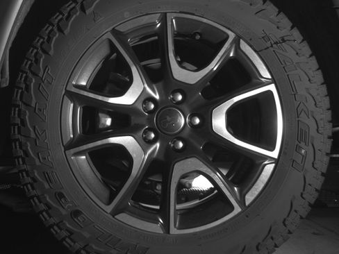 Used 2025 Jeep Compass Trailhawk AWD/4WD image 14