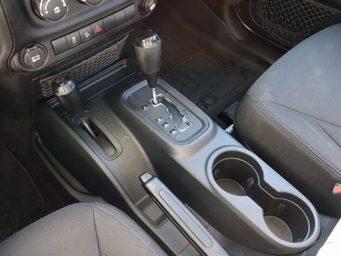 Used 2016 Jeep Wrangler Sport image 20