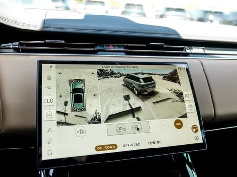 New 2026 Land Rover Range Rover Sport Dynamic SE AWD/4WD image 29