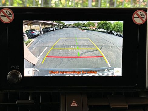 Used 2024 Toyota RAV4 XLE FWD image 25