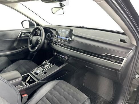 Used 2023 Mitsubishi Outlander SE AWD/4WD image 30