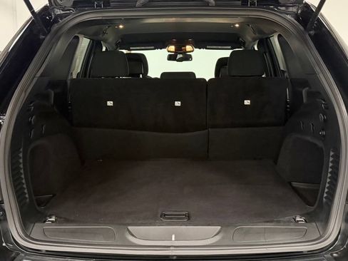 Used 2016 Jeep Grand Cherokee Laredo 75th Anniversary AWD/4WD image 24