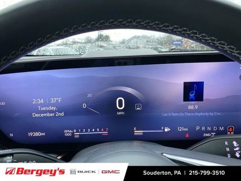 Certified 2025 Buick Envision Sport Touring image 15