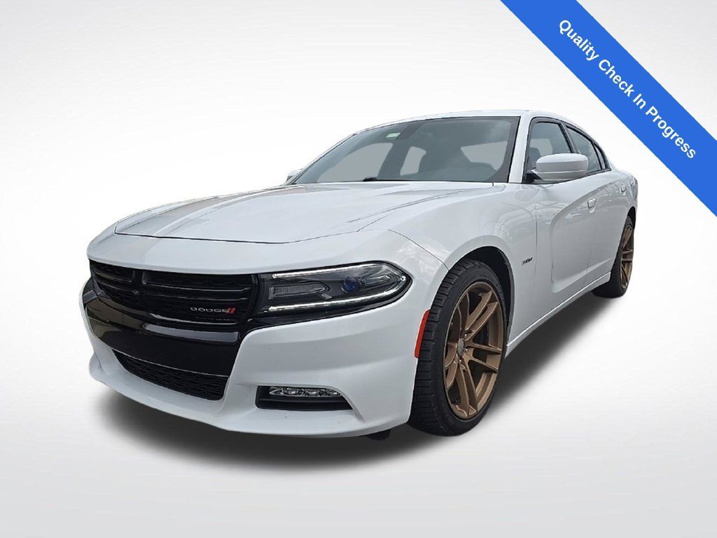 Used 2015 Dodge Charger R/T RWD image 1