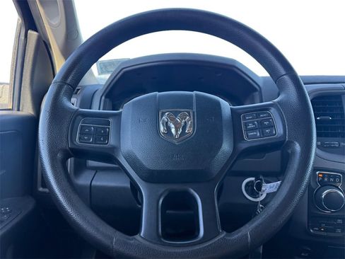 Certified 2018 RAM 1500 Express image 12