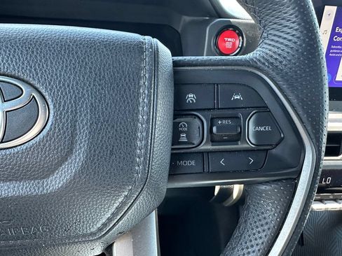 Used 2025 Toyota Tacoma TRD Off-Road AWD/4WD image 28