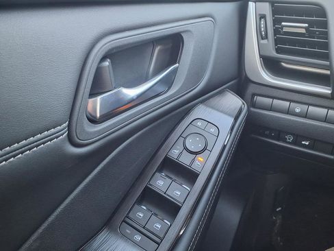 New 2026 Nissan Rogue SV w/ SV Premium Package image 30