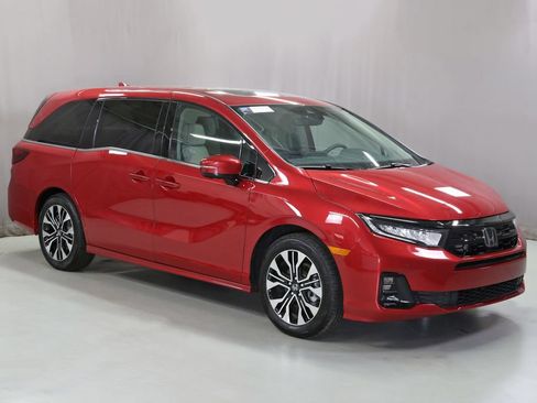 Certified 2026 Honda Odyssey Elite image 1