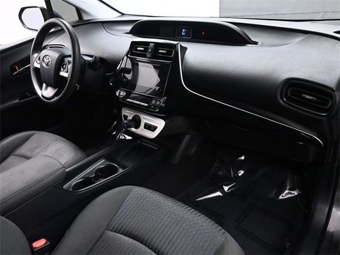 Used 2016 Toyota Prius Two image 19